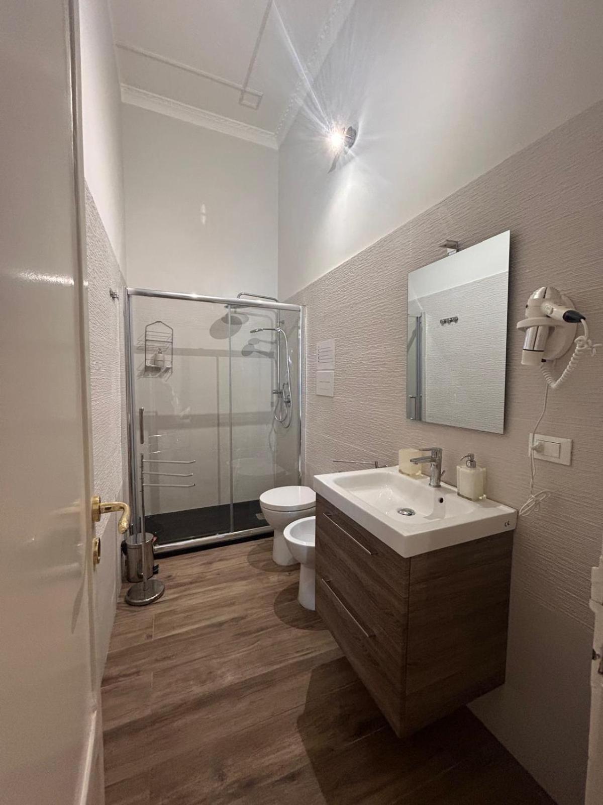 Emanuela Guest house *