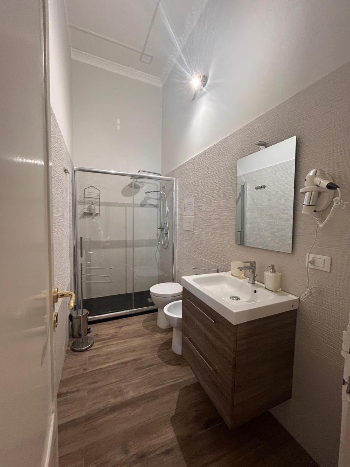 Emanuela Guest house *